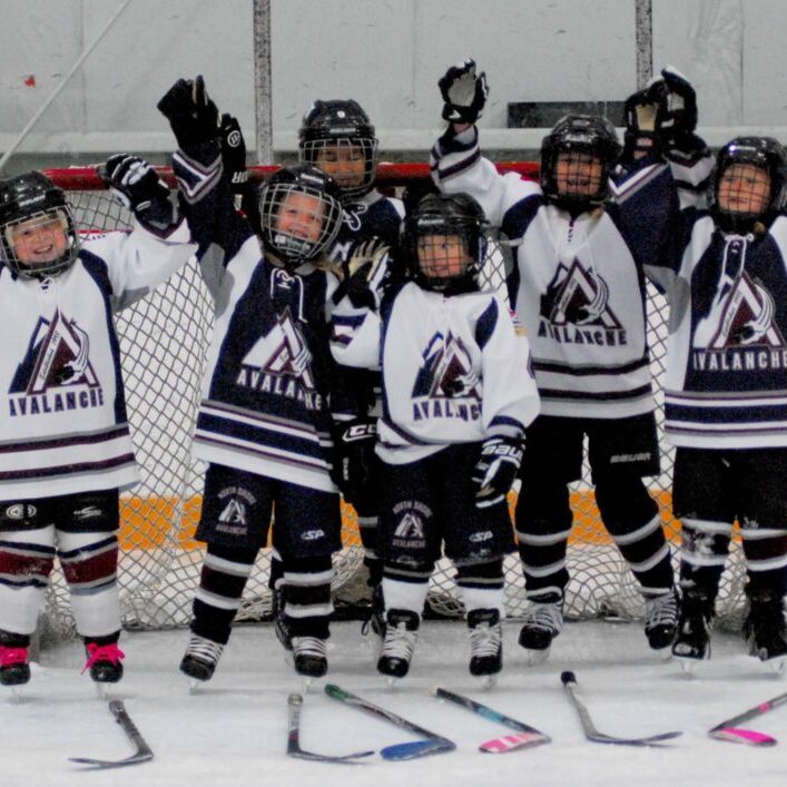 Try Girls Hockey Pic 54070287_315693219087840_1630625419583553536_o