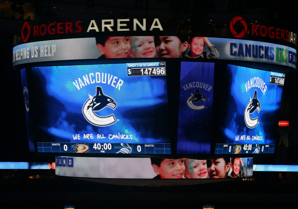 rogers arena clock 8397189829_4e893cda81_b rogers arena clock 8397189829_4e893cda81_b
